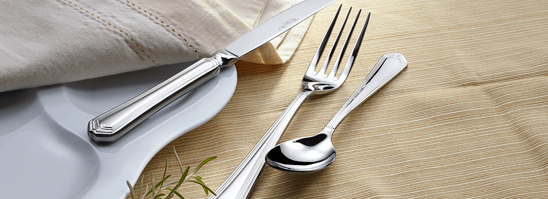 Corby Hall Chester Restaurant Fork (US) | Mirror Finish: 6125