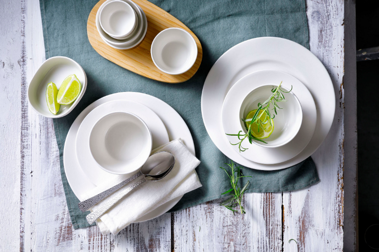 Maastricht Porselein plate Lux 032 25.5 cm Offwhite